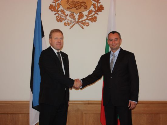 Väliskomisjoni esimees Marko Mihkelson kohtus Bulgaaria välisministri Nickolay Mladenoviga